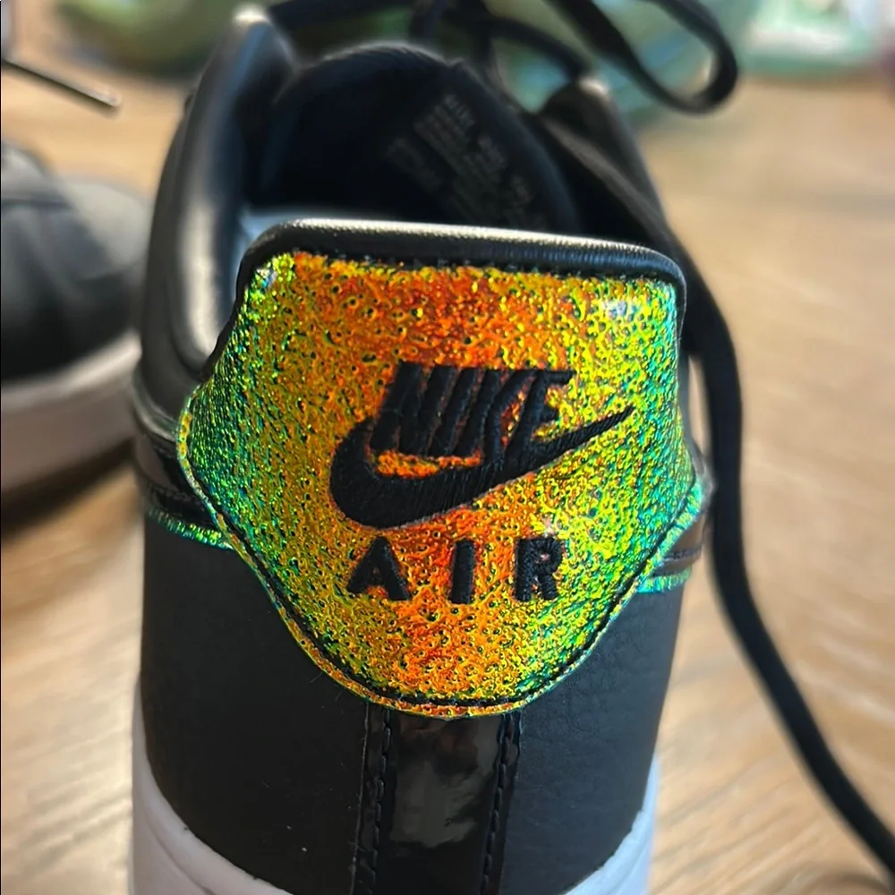 Nike Black and Gold Sneakers with Graphic Heel - Picture 6 of 6